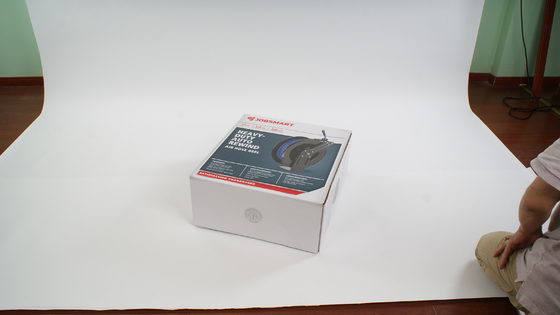 Creatieve presentatieverpakking op hard papier met matte afwerking / mat filmcoating